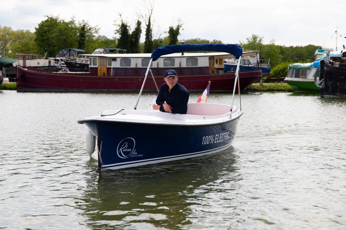 ©Ruban Bleu Electric Boats