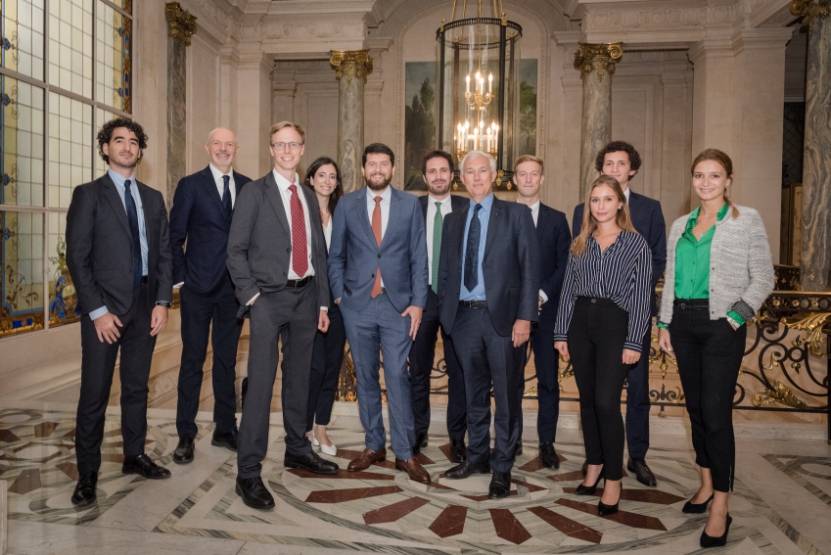 © Lauxera Capital Partners © Lauxera Capital Partners