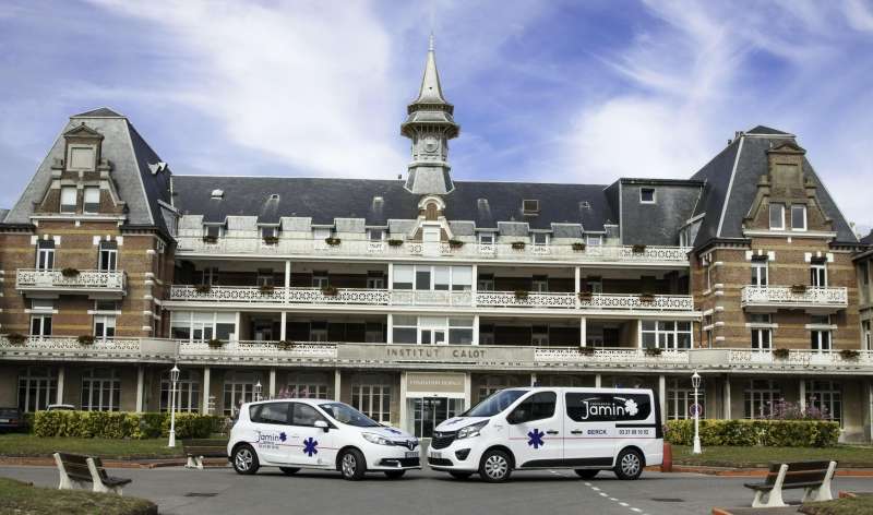 © SOS Ambulance © SOS Ambulance