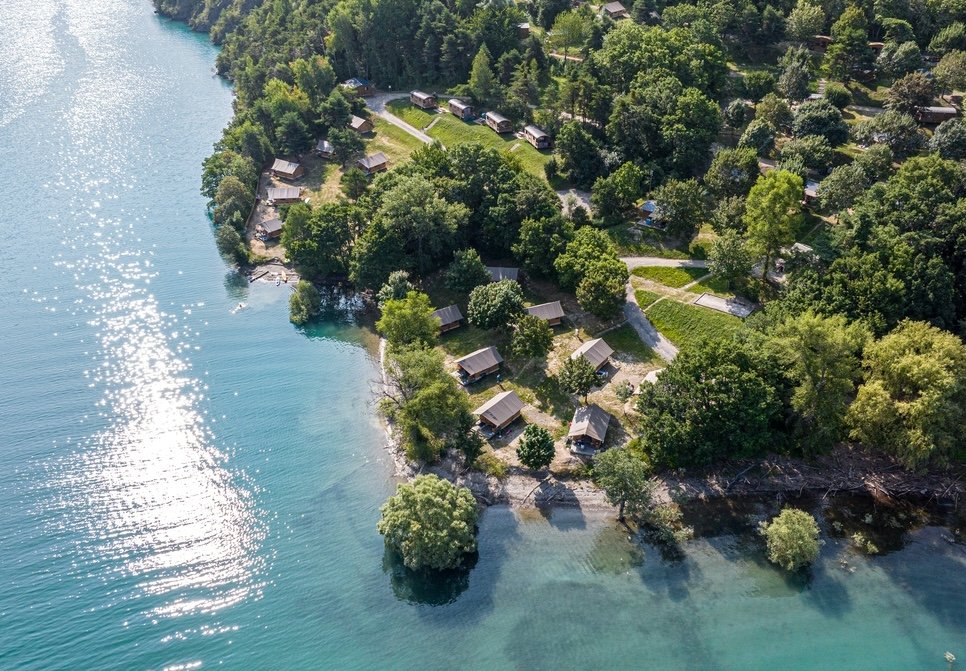 Huttopia Serre Poncon © Sebastien Nestolat