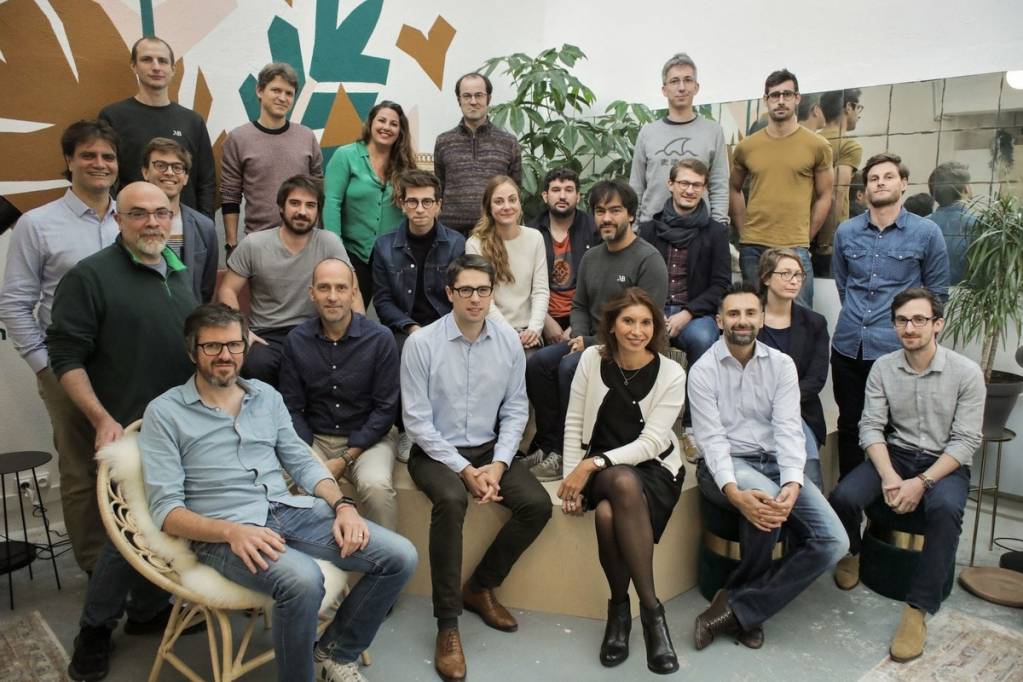 © Memo Bank © Memo Bank