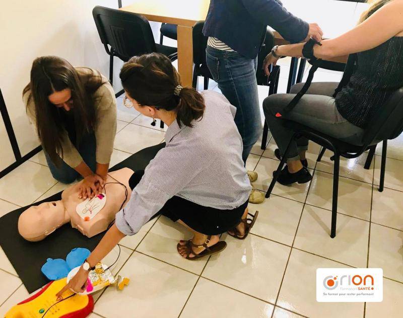 Séance de formation aux premiers secours - © Orion Santé UNE