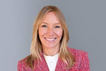 Julie Van Ongevalle, Sanofi