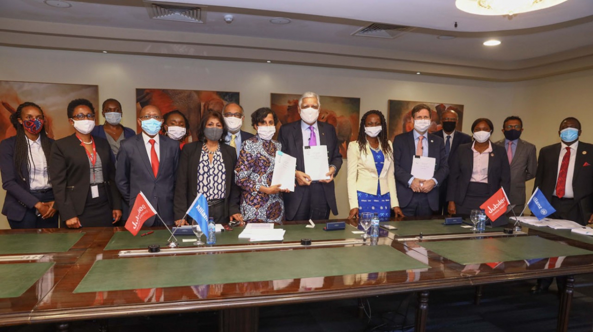 Signature du partenariat stratégique entre Allianz et Jubilee Insurance en septembre 2020. - © Allianz Signature du partenariat stratégique entre Allianz et Jubilee Insurance en septembre 2020. - © Allianz