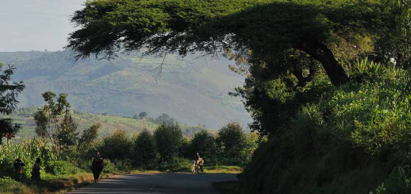 La République du Kenya a signé le 30 septembre 2020 un accord avec la société Rift Valley Highway, filiale de Vinci Highways (mandataire), Vinci Concessions et Meridiam, pour le développement du projet d’autoroute Nairobi-Nakuru-Mau Summit. - © Vinci La République du Kenya a signé le 30 septembre 2020 un accord avec la société Rift Valley Highway, filiale de Vinci Highways (mandataire), Vinci Concessions et Meridiam, pour le développement du projet d’autoroute Nairobi-Nakuru-Mau Summit. - © Vinci