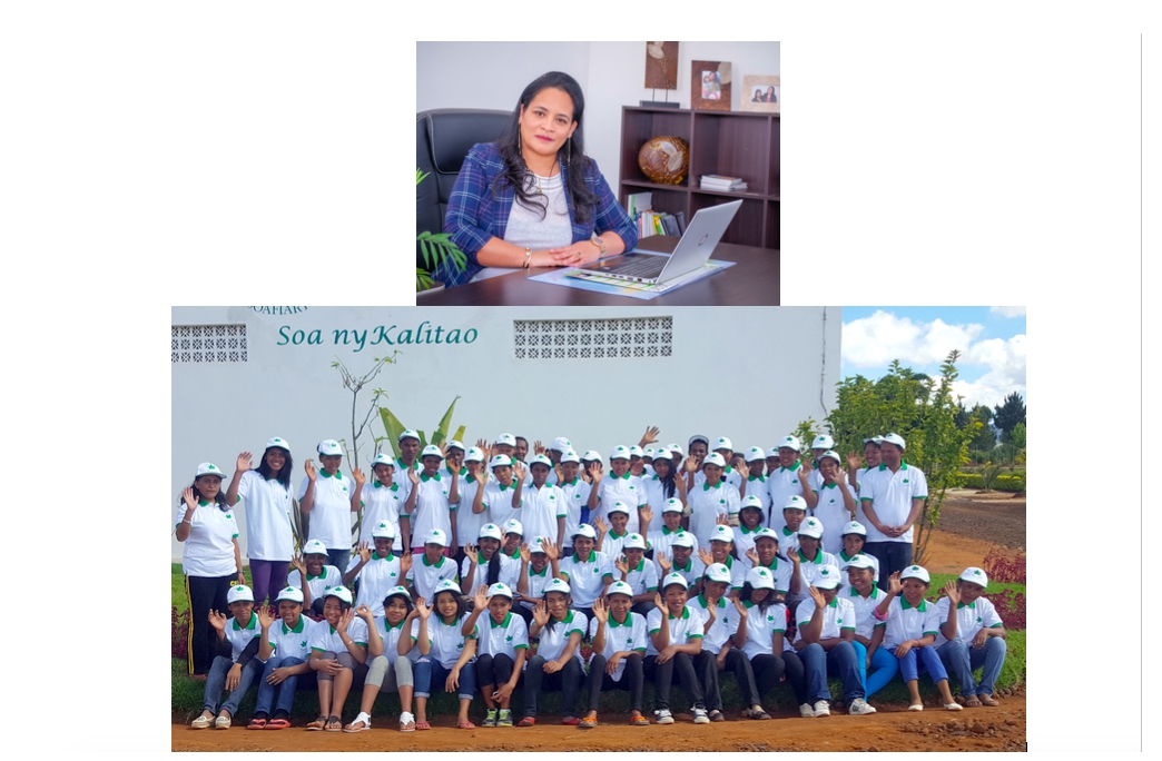 La promotrice malgache Malala Rabenoro, co-fondatrice de Soafiary, et une partie de ses salariés, devant les locaux de l'entreprise. © Soafiary La promotrice malgache Malala Rabenoro, co-fondatrice de Soafiary, et une partie de ses salariés, devant les locaux de l'entreprise. © Soafiary