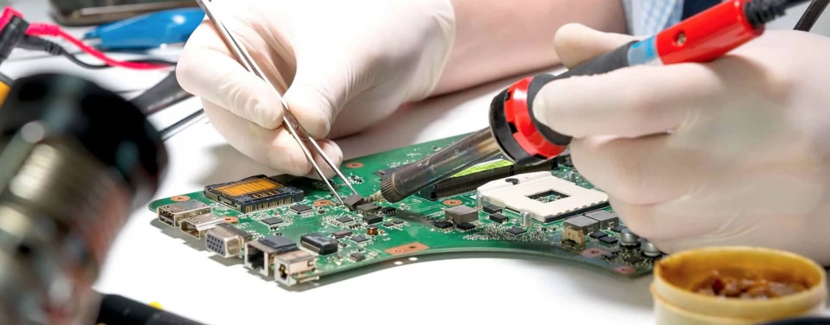 © Asteelflash © Asteelflash