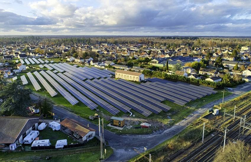 le projet solaire Salbris au sol 2,2 MW © Apex Energies le projet solaire Salbris au sol 2,2 MW © Apex Energies