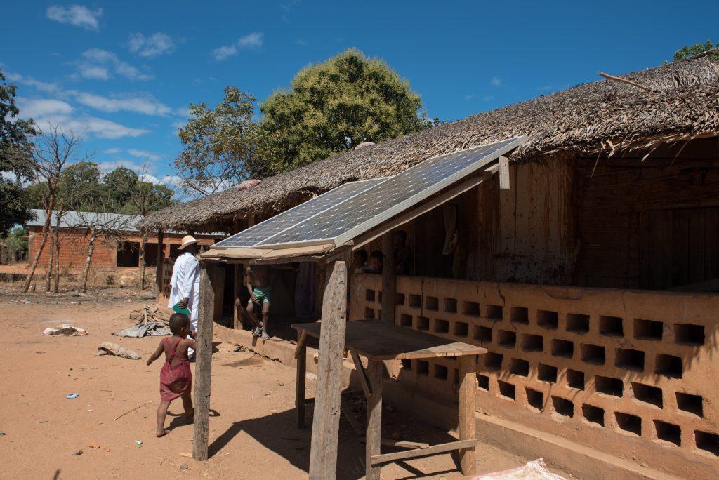 Financ&eacute; par l'UE, Electrification Financing Initiative vise &agrave; soutenir les investissements qui augmentent et/ou am&eacute;liorent l'acc&egrave;s &agrave; des services &eacute;nerg&eacute;tiques modernes, abordables et durables dans le monde. - &copy; ElectriFi