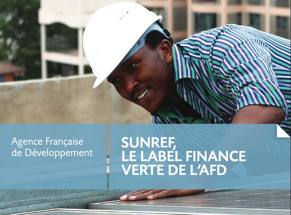 Panneaux solaires de l'université de Strathmore à Nairobi au Kenya - © Boisseaux-Imageo / Croix-Rouge Française / SUNDEF Panneaux solaires de l'université de Strathmore à Nairobi au Kenya - © Boisseaux-Imageo / Croix-Rouge Française / SUNDEF