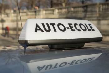 © En Voiture Simone