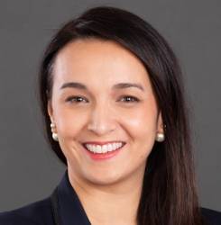 Sophie Lok, DLA Piper 