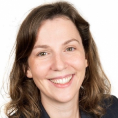 Mathilde Desanges, Raise