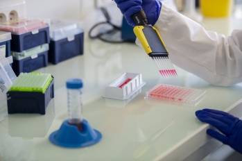 © ErVaccine / Romain Etienne-collectif item (35)