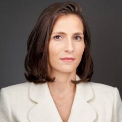 Léa Ronez, Qualium Investissement