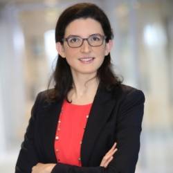 Aida Benlamine, Apax Partners