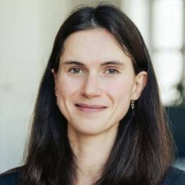 Astrid Barjou, La Direction