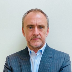 Yann Magnan, 73 Strings