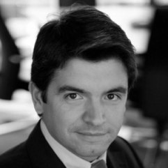 Arnaud Leroi, Bain & Cie