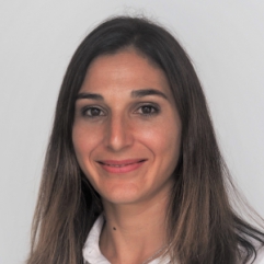 Chloé Nessim, Simmons & Simmons