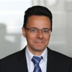 Éric Esperance, Roland Berger